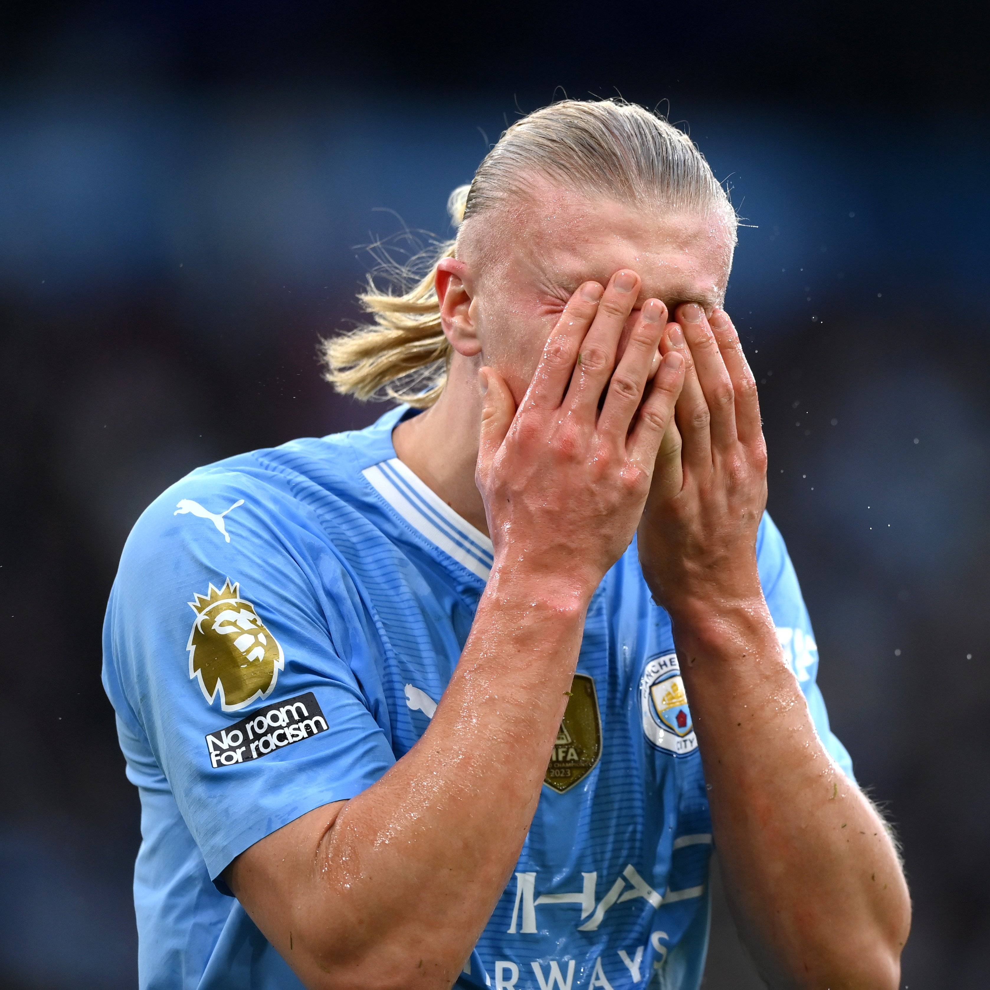 九游体育下载-哈兰德重返赛场，战术调整首场状态出色，利物浦观众沸腾！再创辉煌时刻(利物浦球迷和曼城和切尔西)